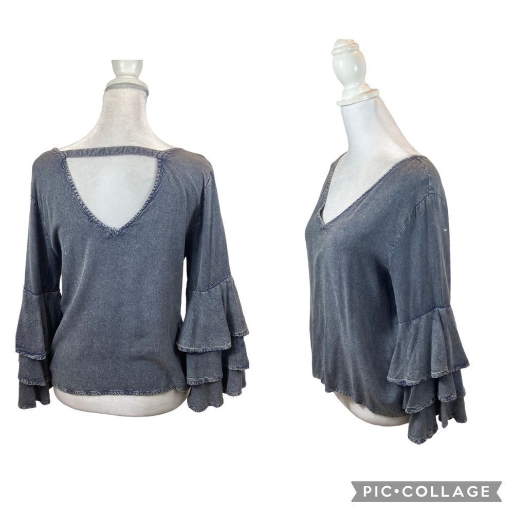 Brand new with Tags Style Envy Grey Denim‎ Wash Open Back Blouse Size Small